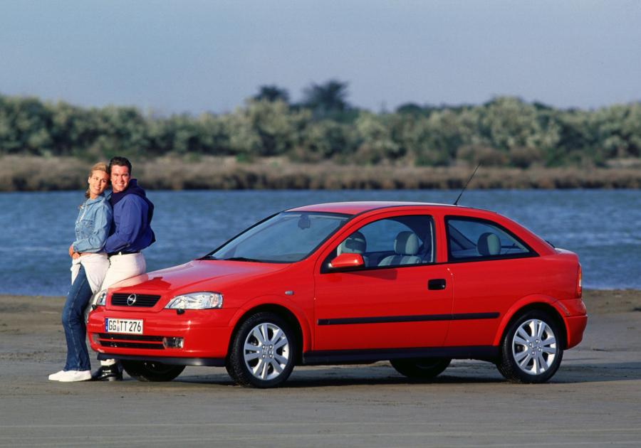  Opel Astra 3-Door (G) 1998 года  (фото 3 из 36)